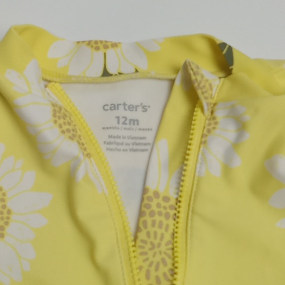 Carters (12mon) - Picture 2 of 4